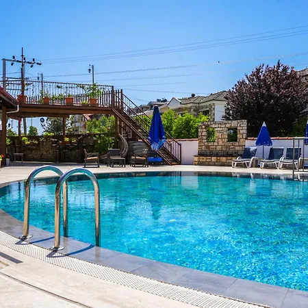 Apartmanhotel Sahin 4*